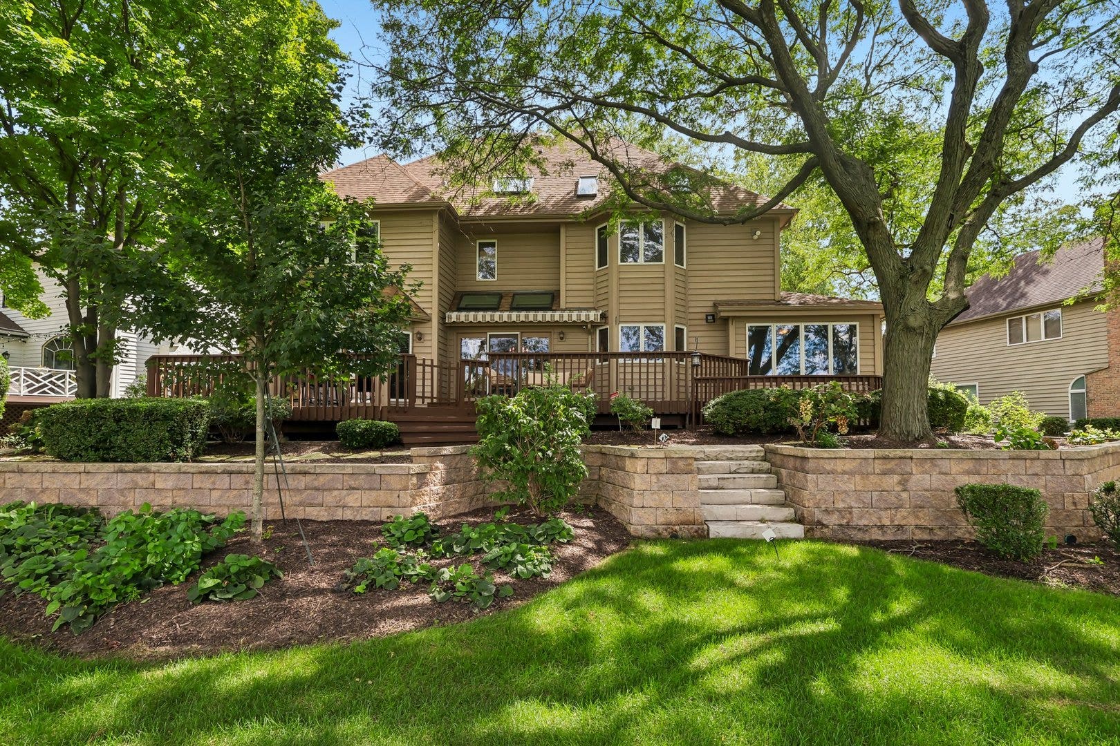 1504 Greenlake Drive, Aurora, IL 60502 1504 Greenlake Drive, Aurora, IL 60502