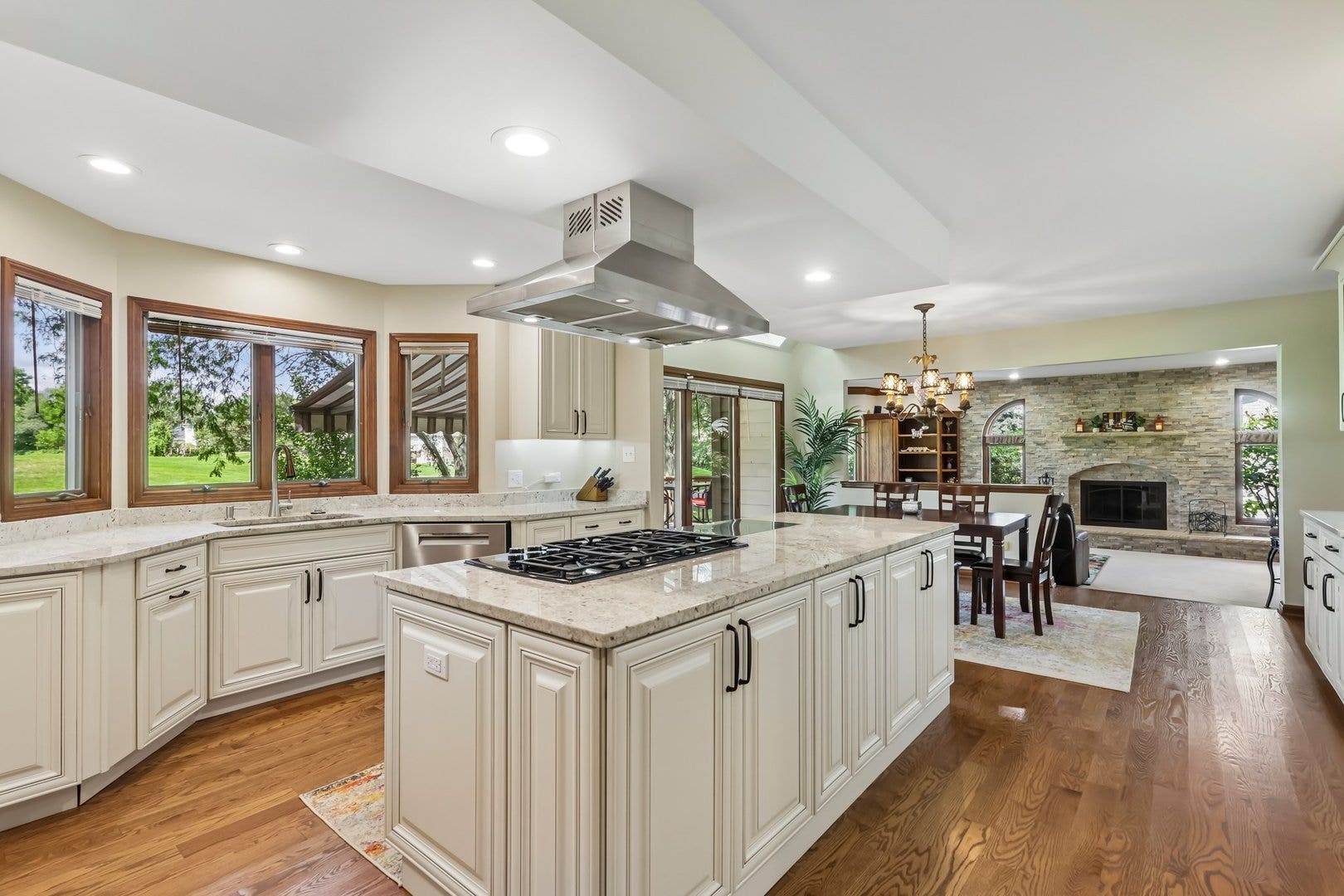 1504 Greenlake Drive, Aurora, IL 60502 1504 Greenlake Drive, Aurora, IL 60502