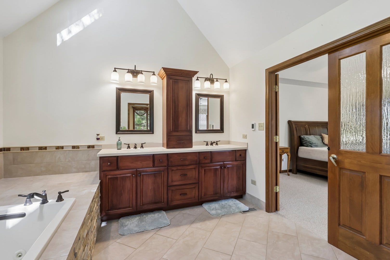1504 Greenlake Drive, Aurora, IL 60502 1504 Greenlake Drive, Aurora, IL 60502