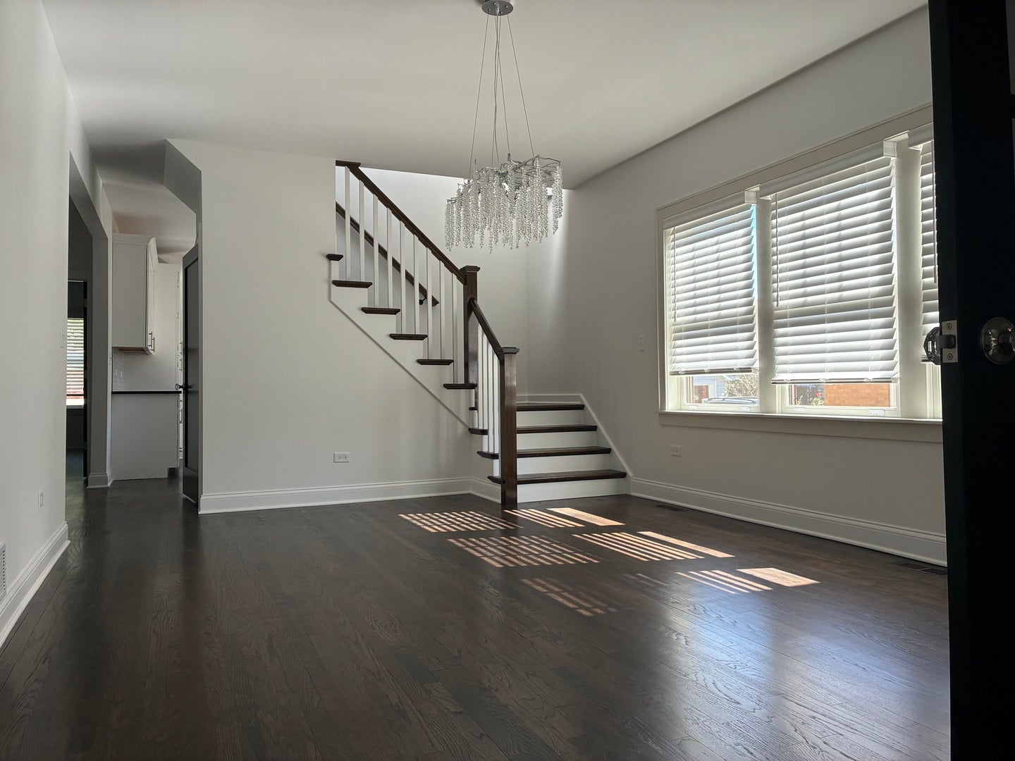10611 S Claremont Avenue, Chicago, IL 60643