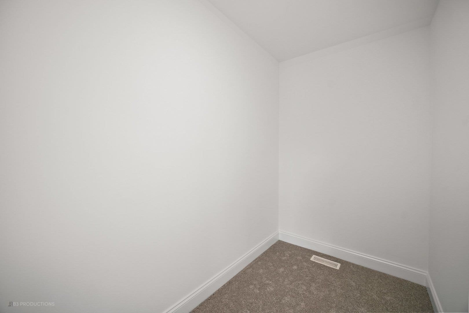 9318 Pleasant Avenue, Tinley Park, IL 60487 9318 Pleasant Avenue, Tinley Park, IL 60487