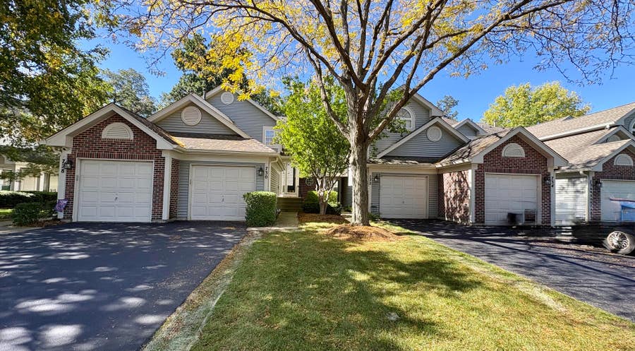 Property photo for 730 Ripple Brook Lane, Elgin, IL
