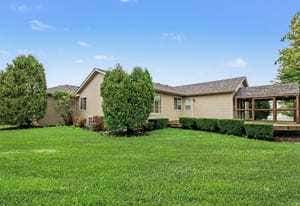 6810 Hadrian Drive, Joliet, IL 60431 6810 Hadrian Drive, Joliet, IL 60431
