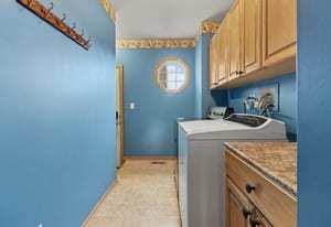 6810 Hadrian Drive, Joliet, IL 60431 6810 Hadrian Drive, Joliet, IL 60431