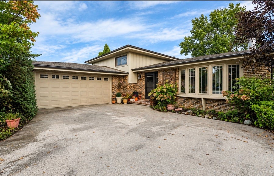 Property photo for 8740 W 99th Street, Palos Hills, IL