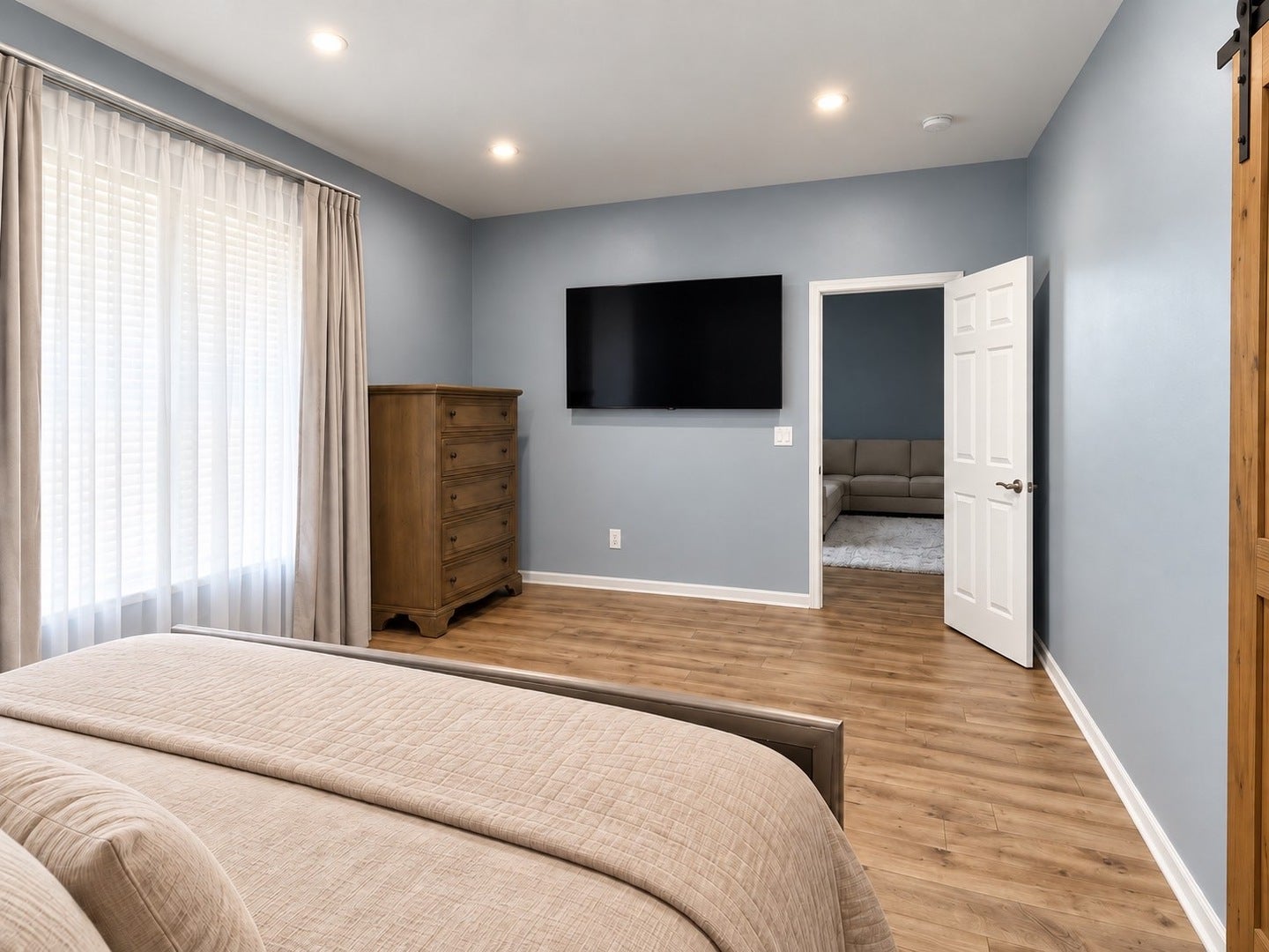 1121 Loganbury Court, Elgin, IL 60120 1121 Loganbury Court, Elgin, IL 60120