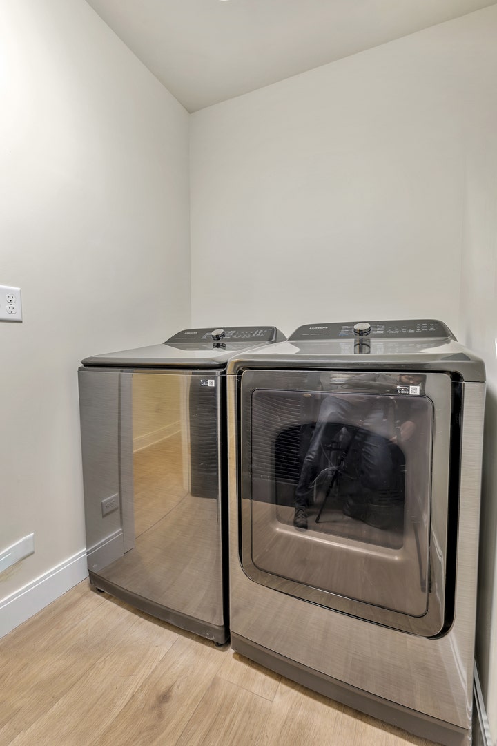 317 Canal Street, #B, Lemont, IL 60439