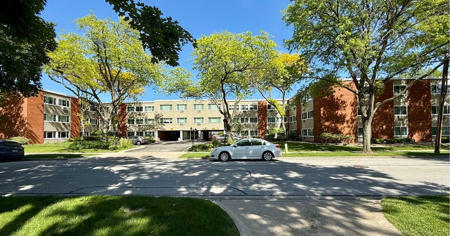 Property photo for 1139 Leavitt Avenue, #212, Flossmoor, IL
