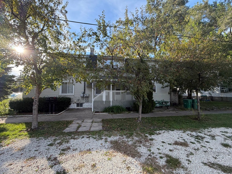 Property photo for 629 CLINTON Street, #1, Lockport, IL