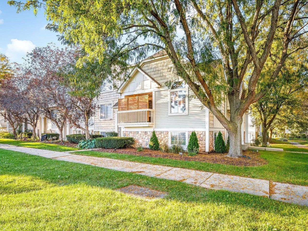 1962 Middlebury Drive, Aurora, IL 60503 1962 Middlebury Drive, Aurora, IL 60503