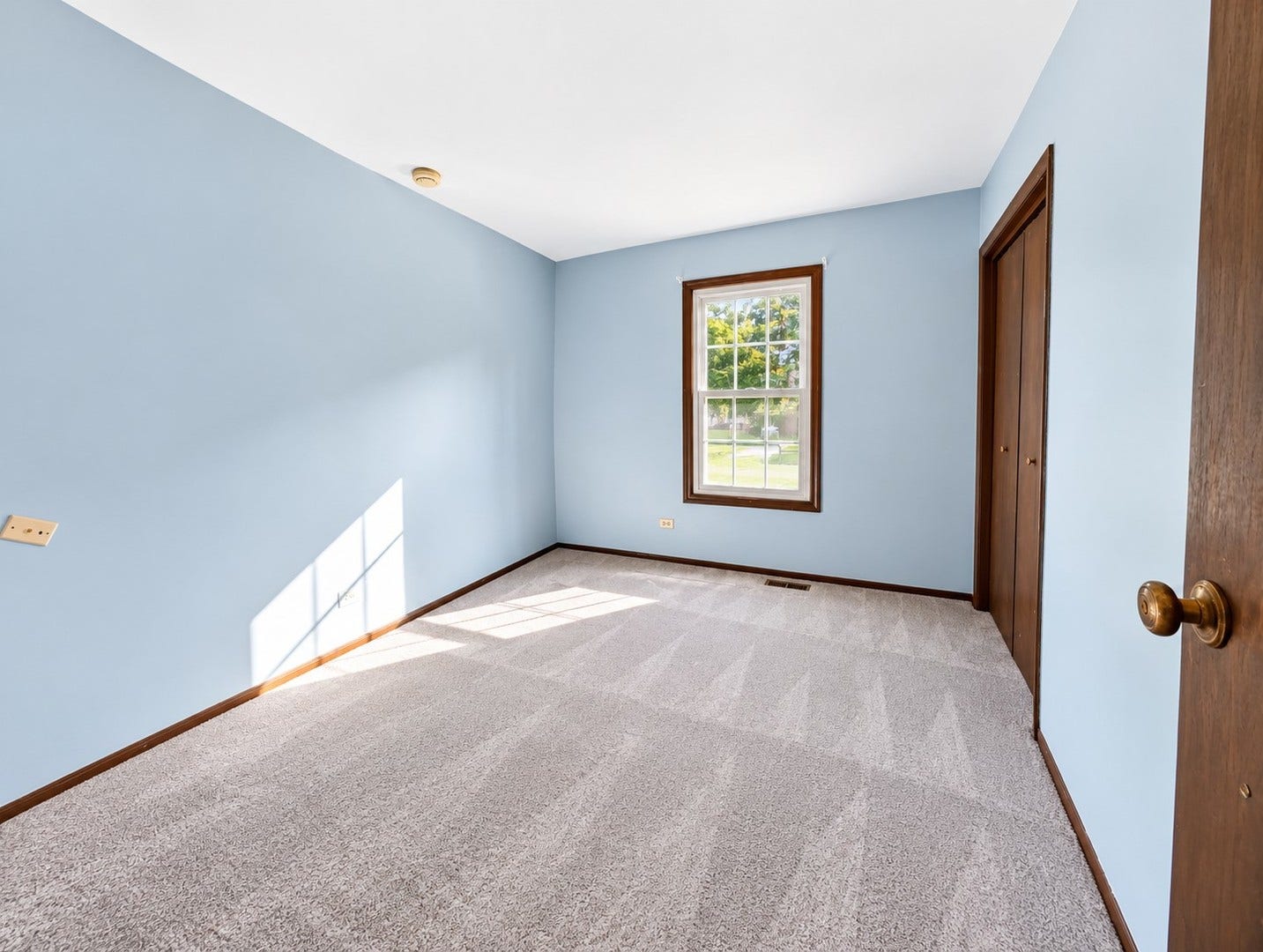 129 Newport Drive, Bolingbrook, IL 60440 129 Newport Drive, Bolingbrook, IL 60440