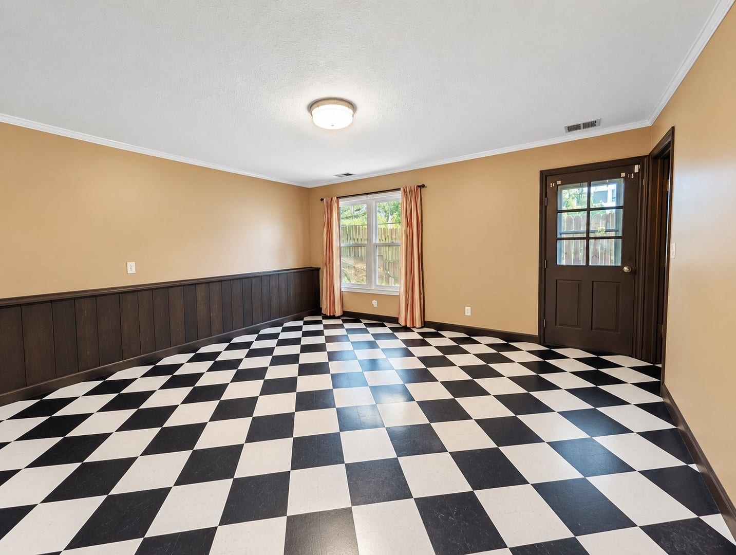129 Newport Drive, Bolingbrook, IL 60440 129 Newport Drive, Bolingbrook, IL 60440