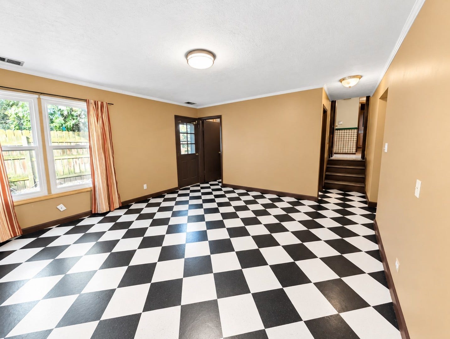 129 Newport Drive, Bolingbrook, IL 60440 129 Newport Drive, Bolingbrook, IL 60440