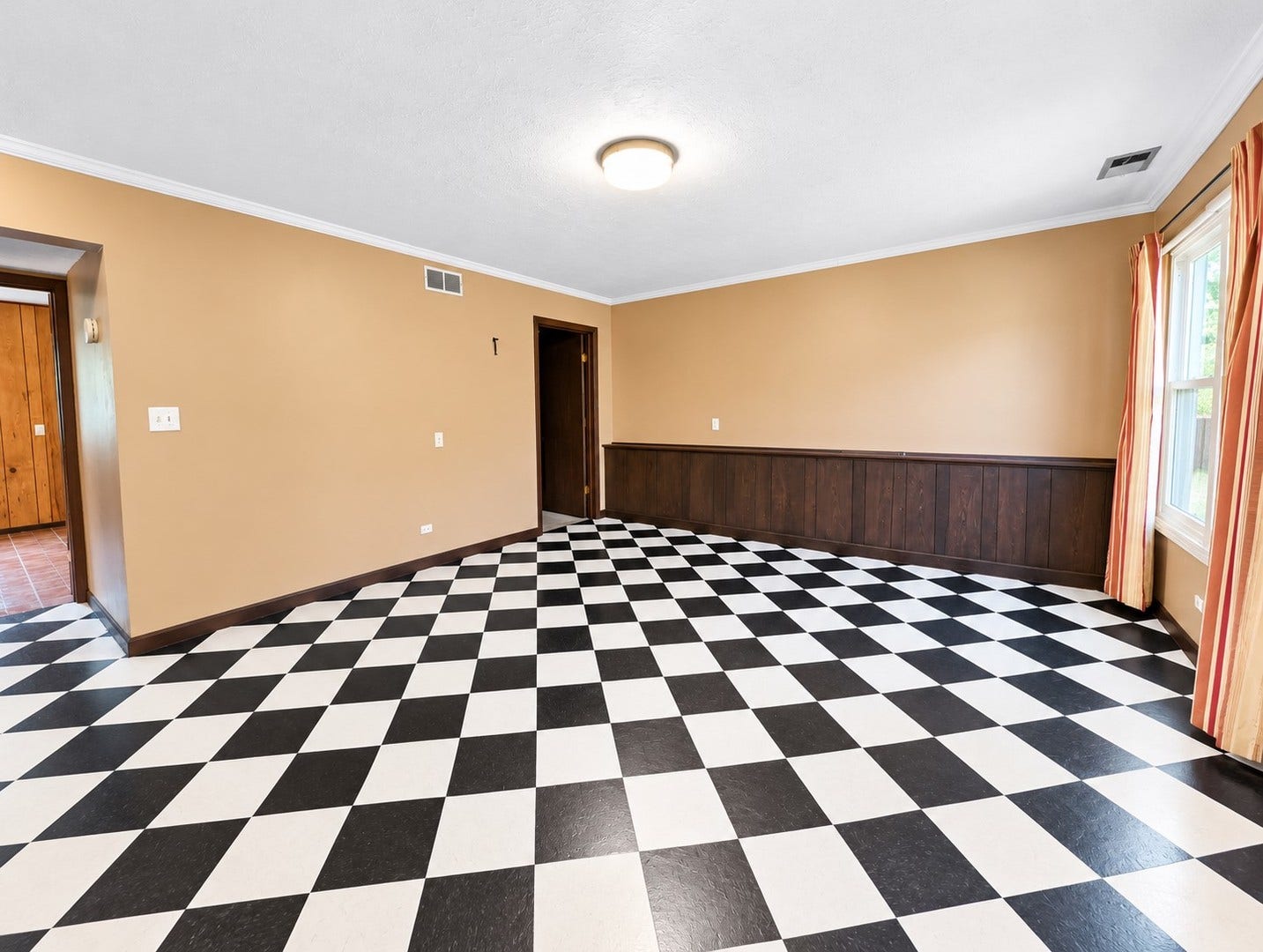 129 Newport Drive, Bolingbrook, IL 60440 129 Newport Drive, Bolingbrook, IL 60440