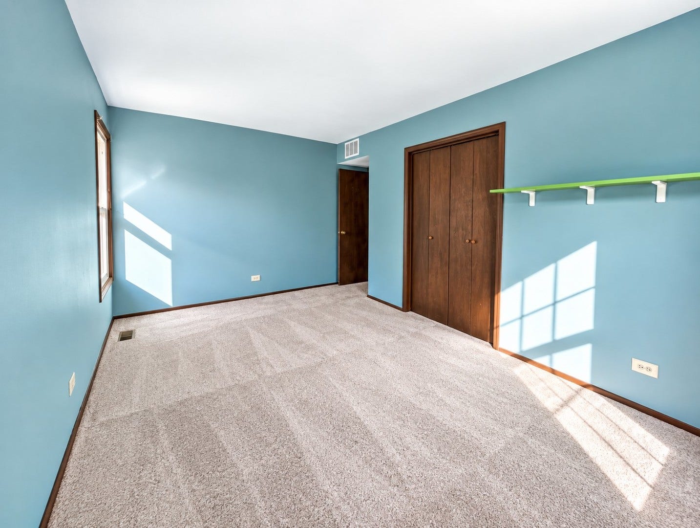 129 Newport Drive, Bolingbrook, IL 60440 129 Newport Drive, Bolingbrook, IL 60440