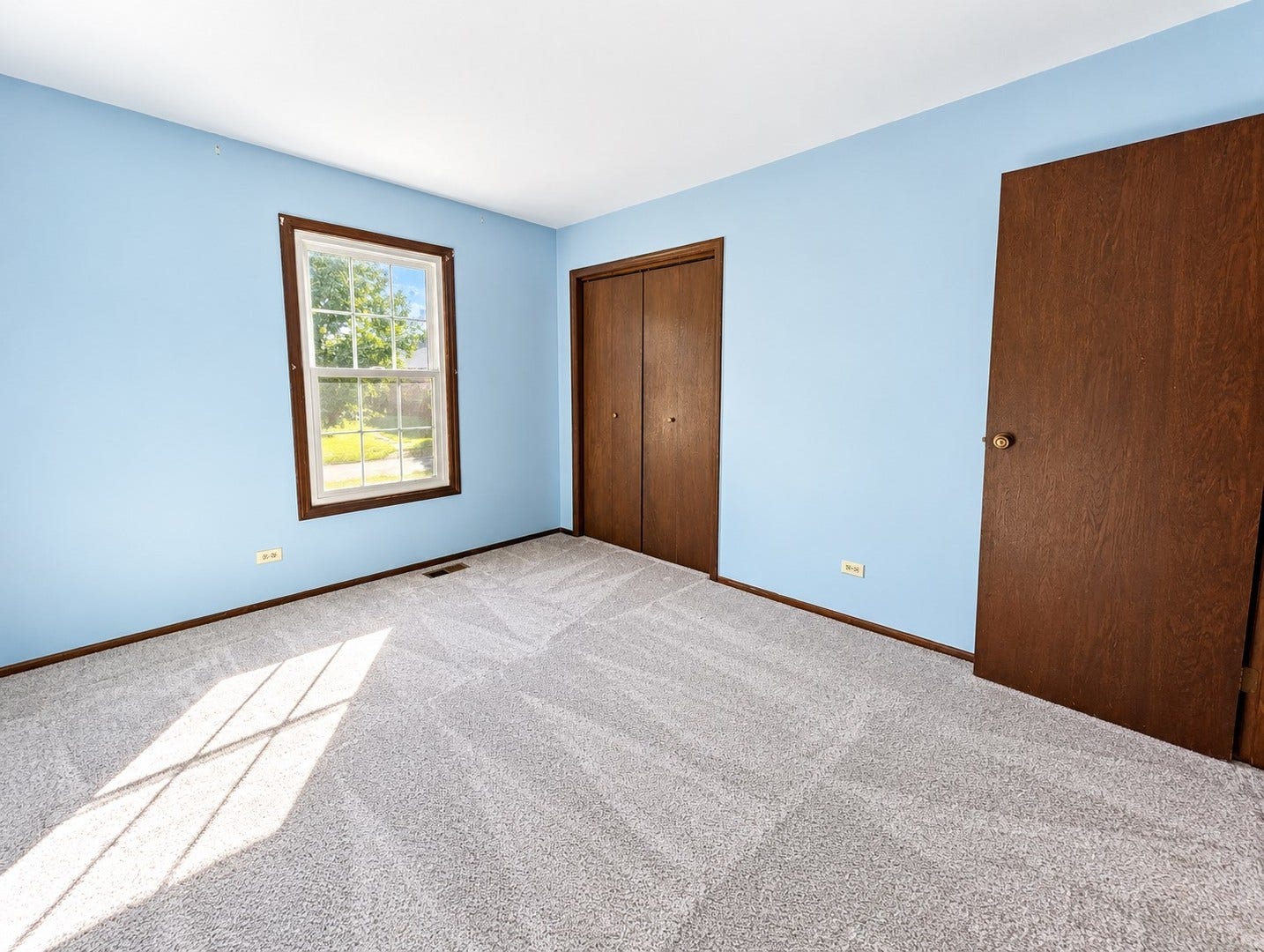 129 Newport Drive, Bolingbrook, IL 60440 129 Newport Drive, Bolingbrook, IL 60440