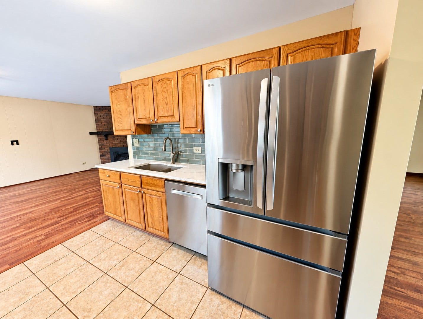 129 Newport Drive, Bolingbrook, IL 60440 129 Newport Drive, Bolingbrook, IL 60440