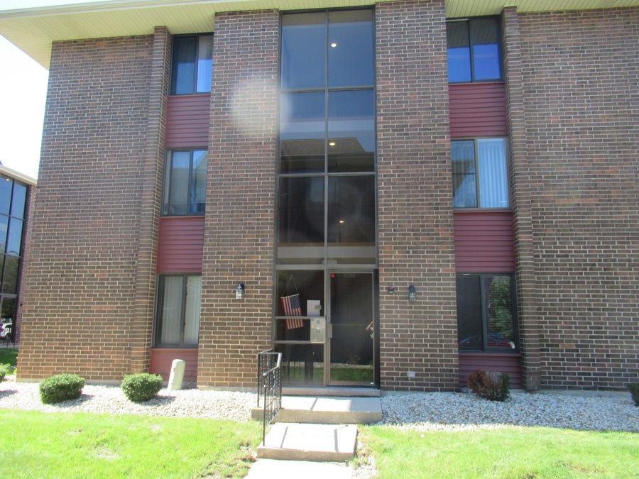 Property photo for 15700 Terrace Drive, #1, Oak Forest, IL