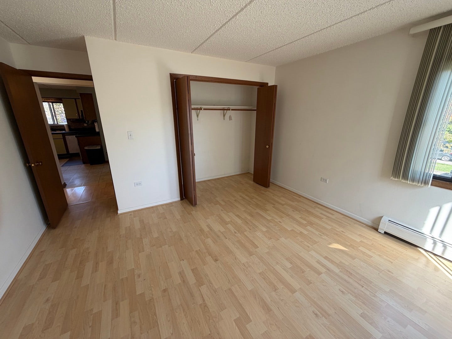 4942 Douglas Road, #206, Downers Grove, IL 60515 4942 Douglas Road, #206, Downers Grove, IL 60515