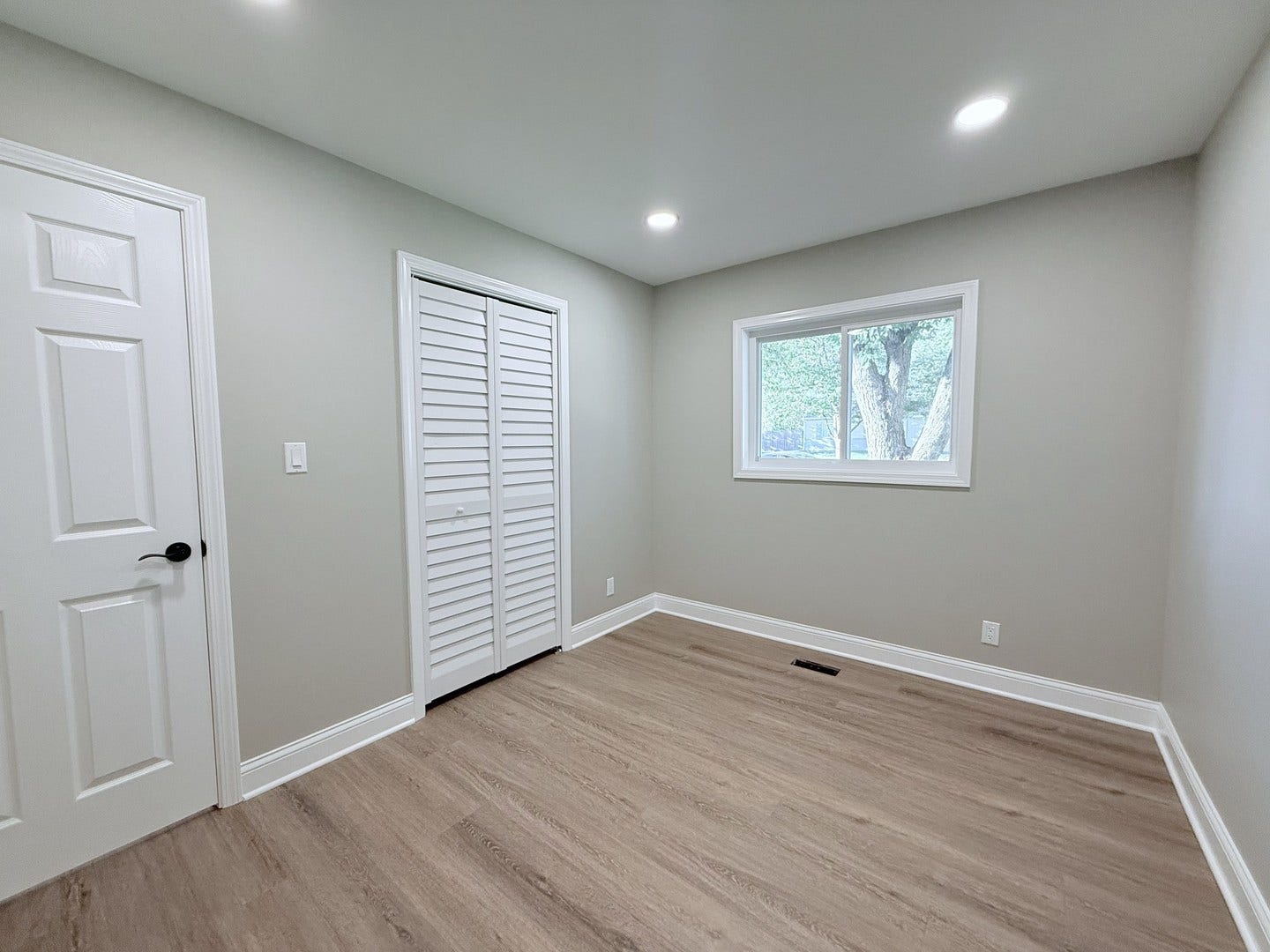 197 Hadleigh Road, Bolingbrook, IL 60440 197 Hadleigh Road, Bolingbrook, IL 60440
