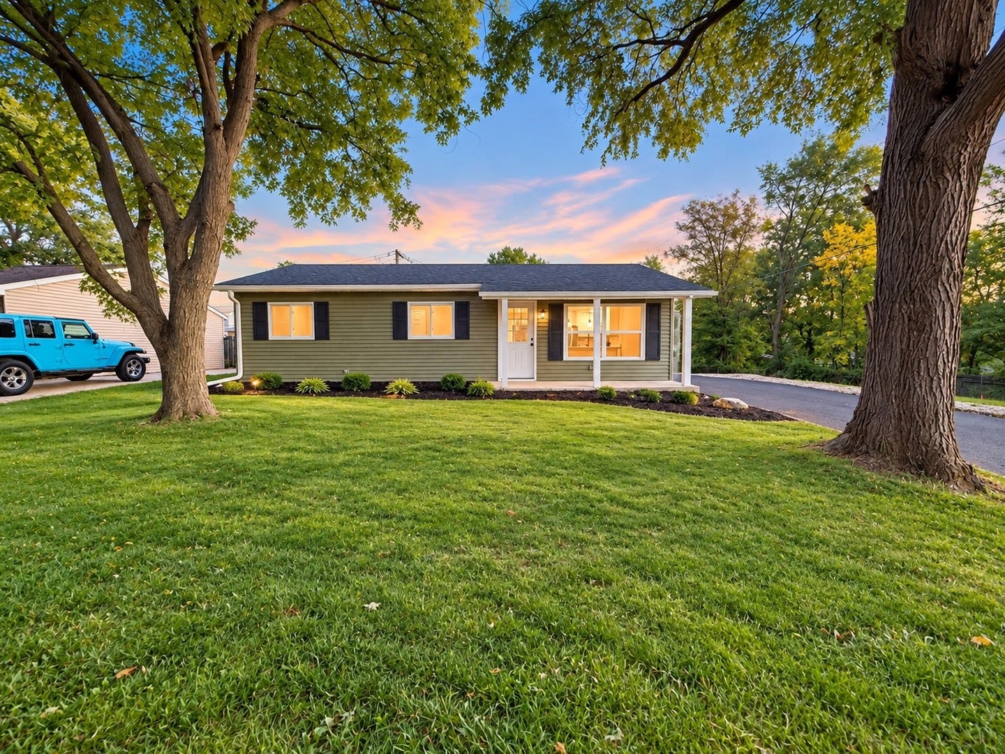 197 Hadleigh Road, Bolingbrook, IL 60440 197 Hadleigh Road, Bolingbrook, IL 60440