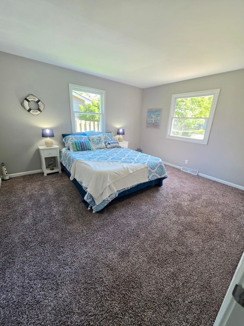 2059 Robert Street, Aurora, IL 60506 2059 Robert Street, Aurora, IL 60506