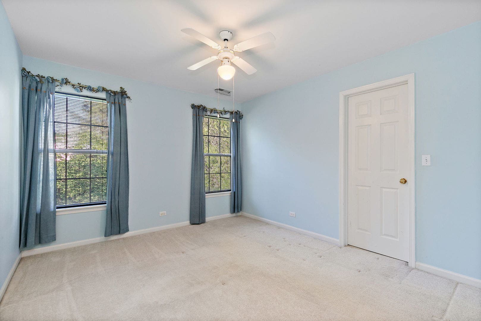 1108 Fox Path, West Dundee, IL 60118 1108 Fox Path, West Dundee, IL 60118