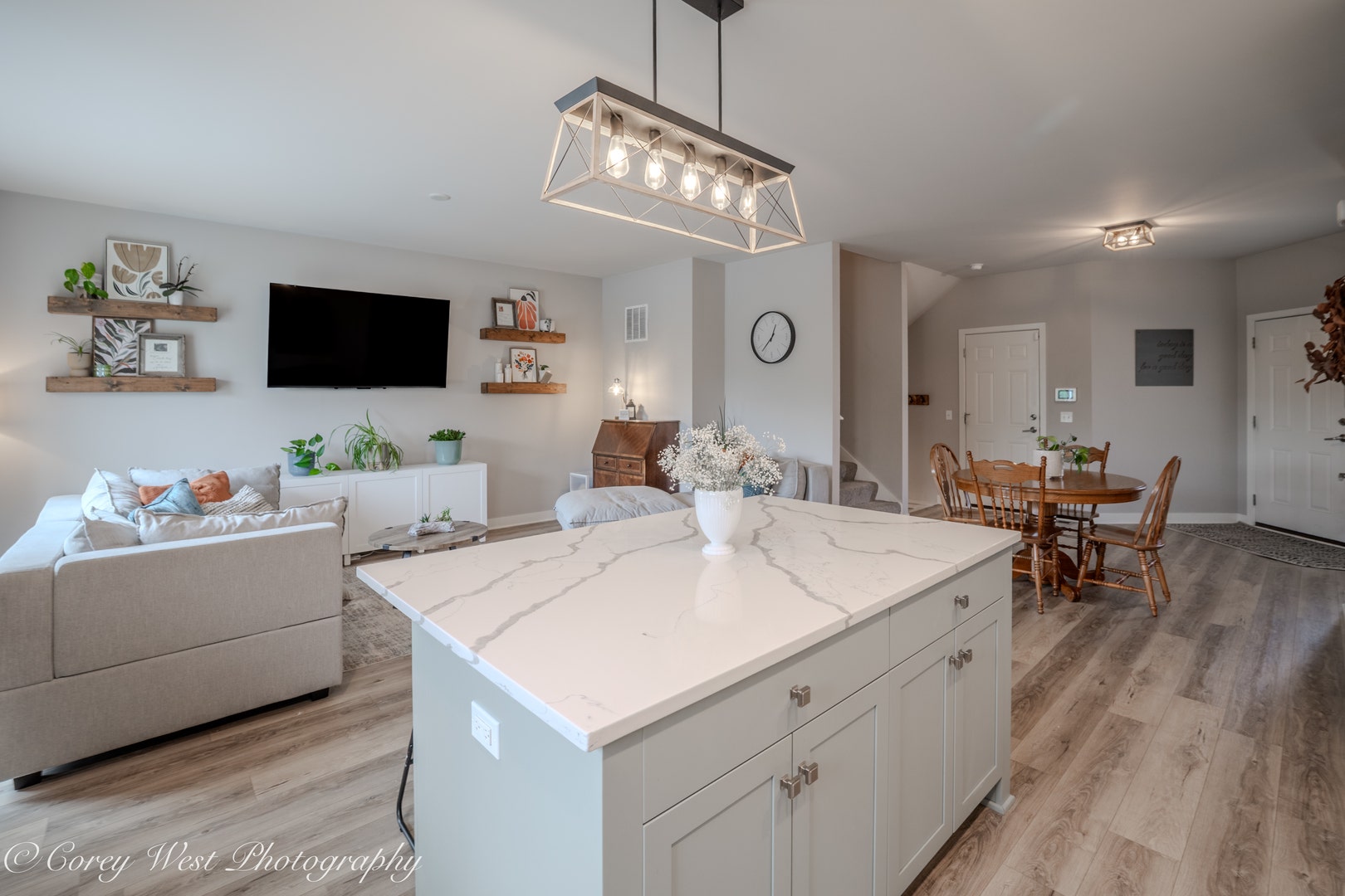 1147 Freedom Road, Elburn, IL 60119 1147 Freedom Road, Elburn, IL 60119