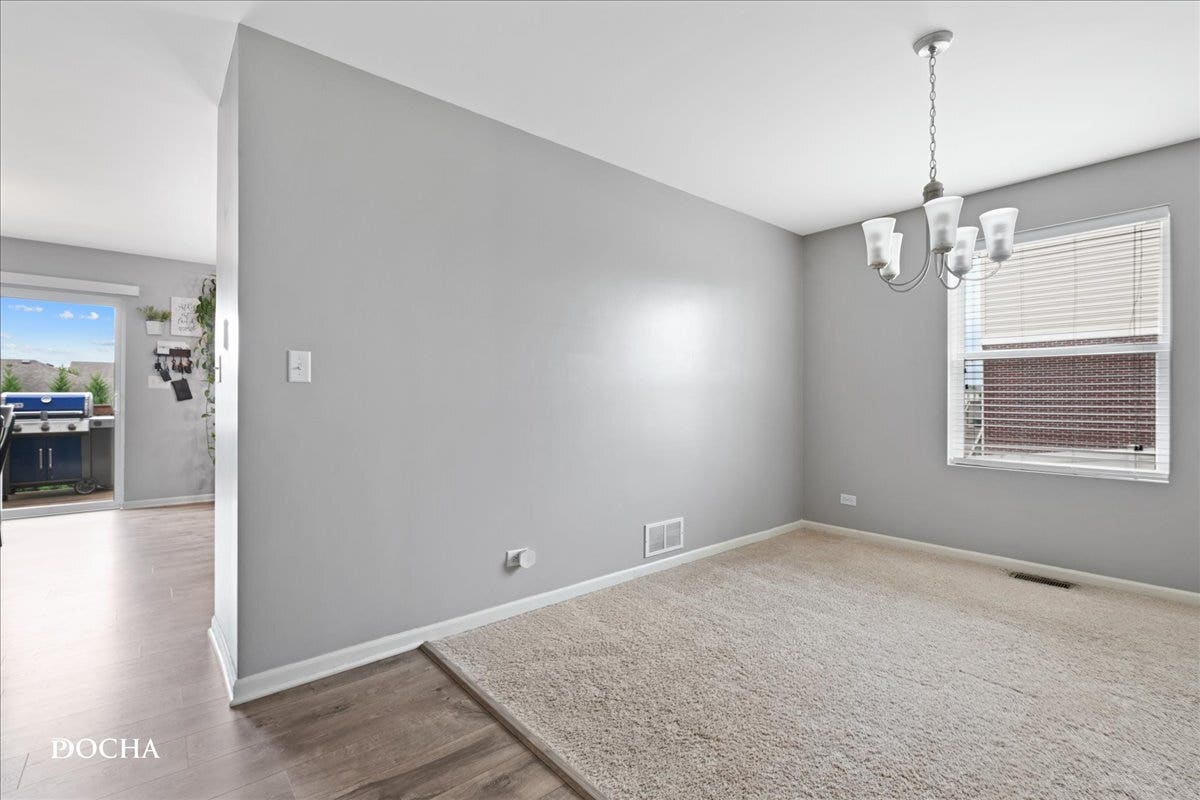 2140 Bonnieglen Drive, New Lenox, IL 60451 2140 Bonnieglen Drive, New Lenox, IL 60451