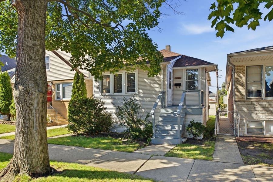 Property photo for 4562 N Mulligan, Chicago, IL