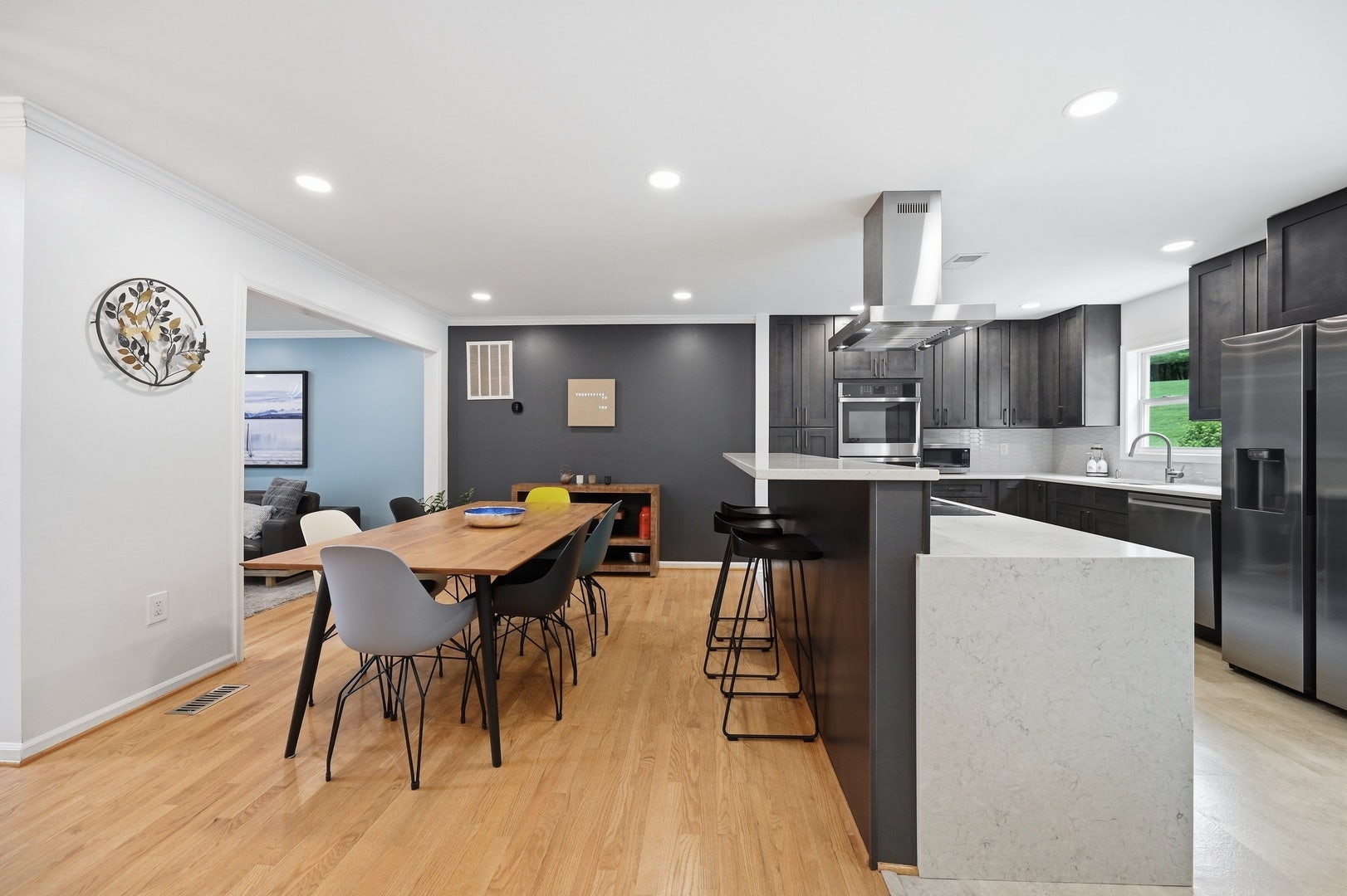 12101 Gatewater Drive, Potomac, MD 20854 12101 Gatewater Drive, Potomac, MD 20854