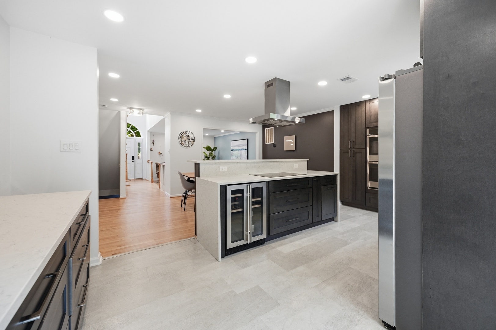 12101 Gatewater Drive, Potomac, MD 20854 12101 Gatewater Drive, Potomac, MD 20854
