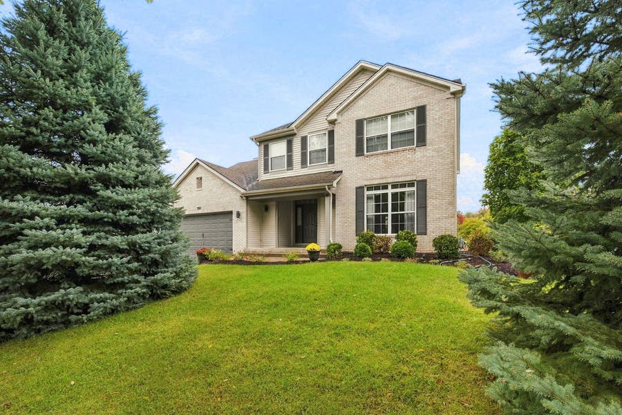 Property photo for 304 Edgewood Drive, Minooka, IL