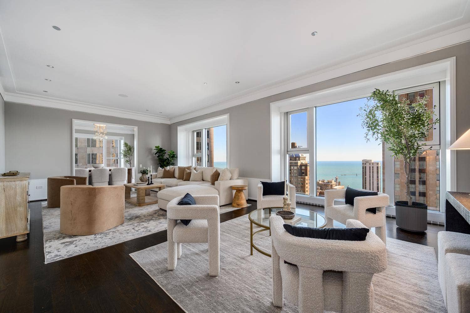 77 E WALTON Street, #24A, Chicago, IL 60611