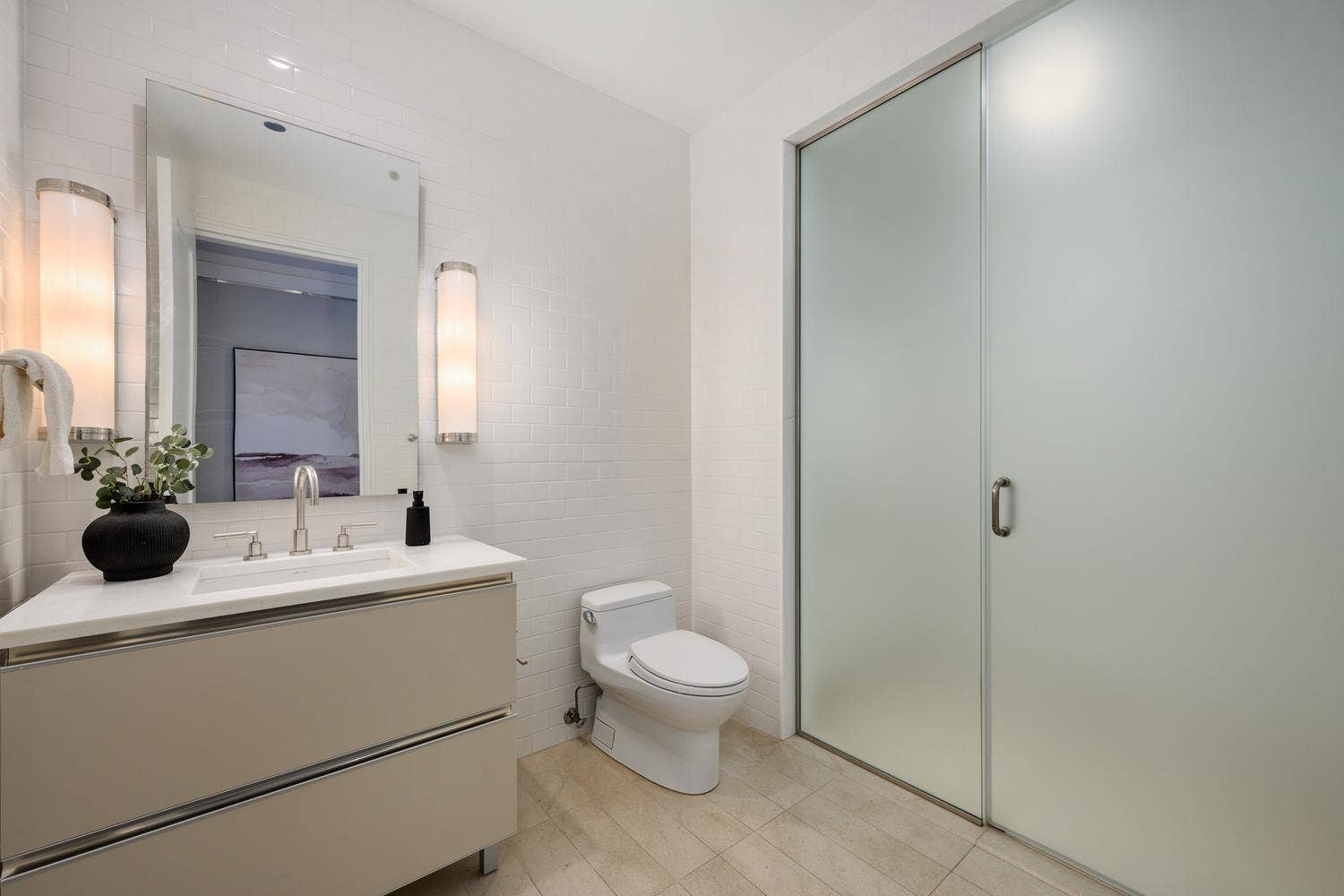 77 E WALTON Street, #24A, Chicago, IL 60611