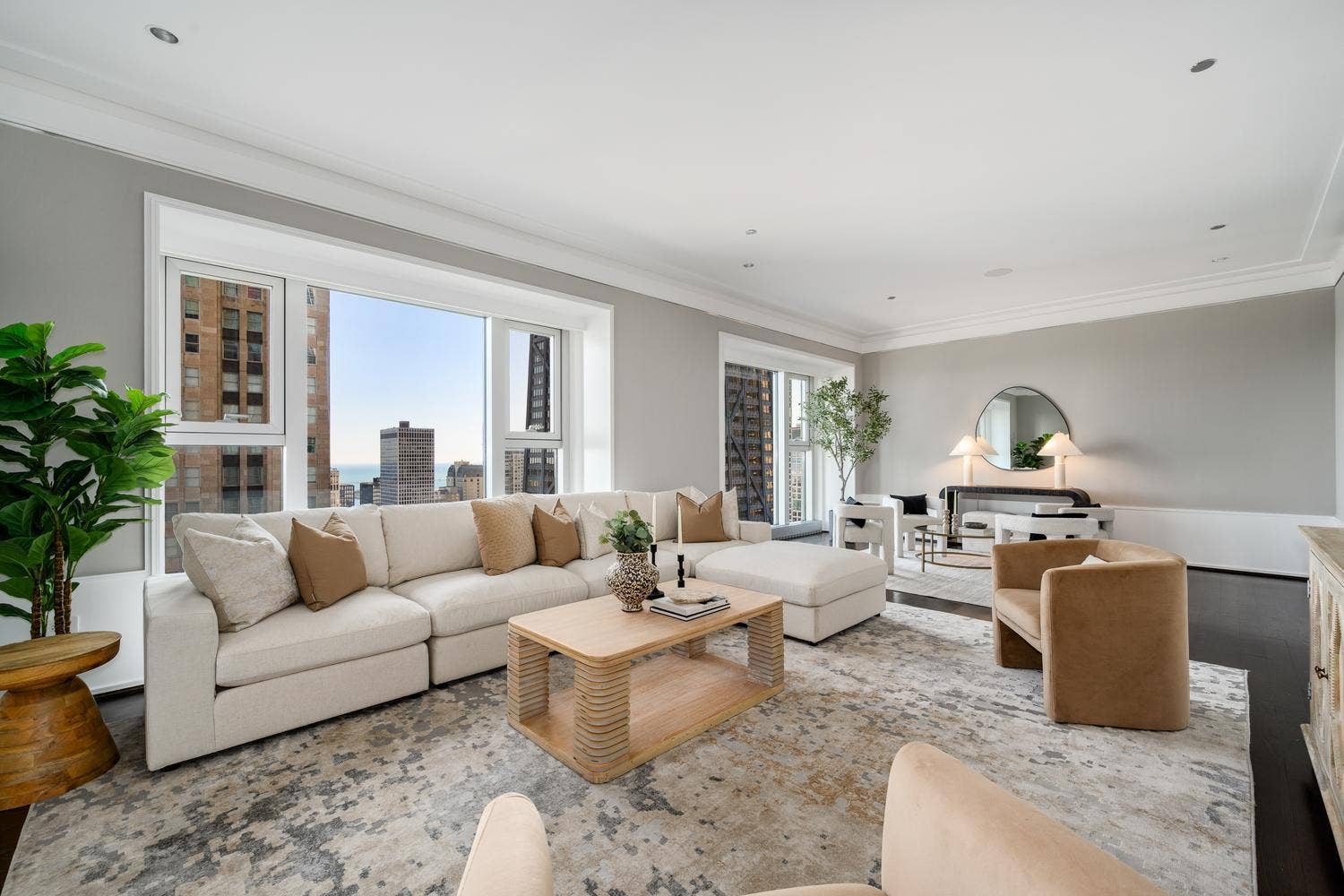 77 E WALTON Street, #24A, Chicago, IL 60611