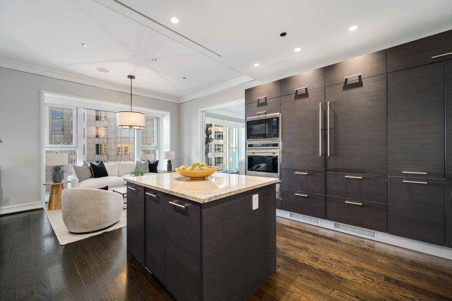 77 E WALTON Street, #24A, Chicago, IL 60611