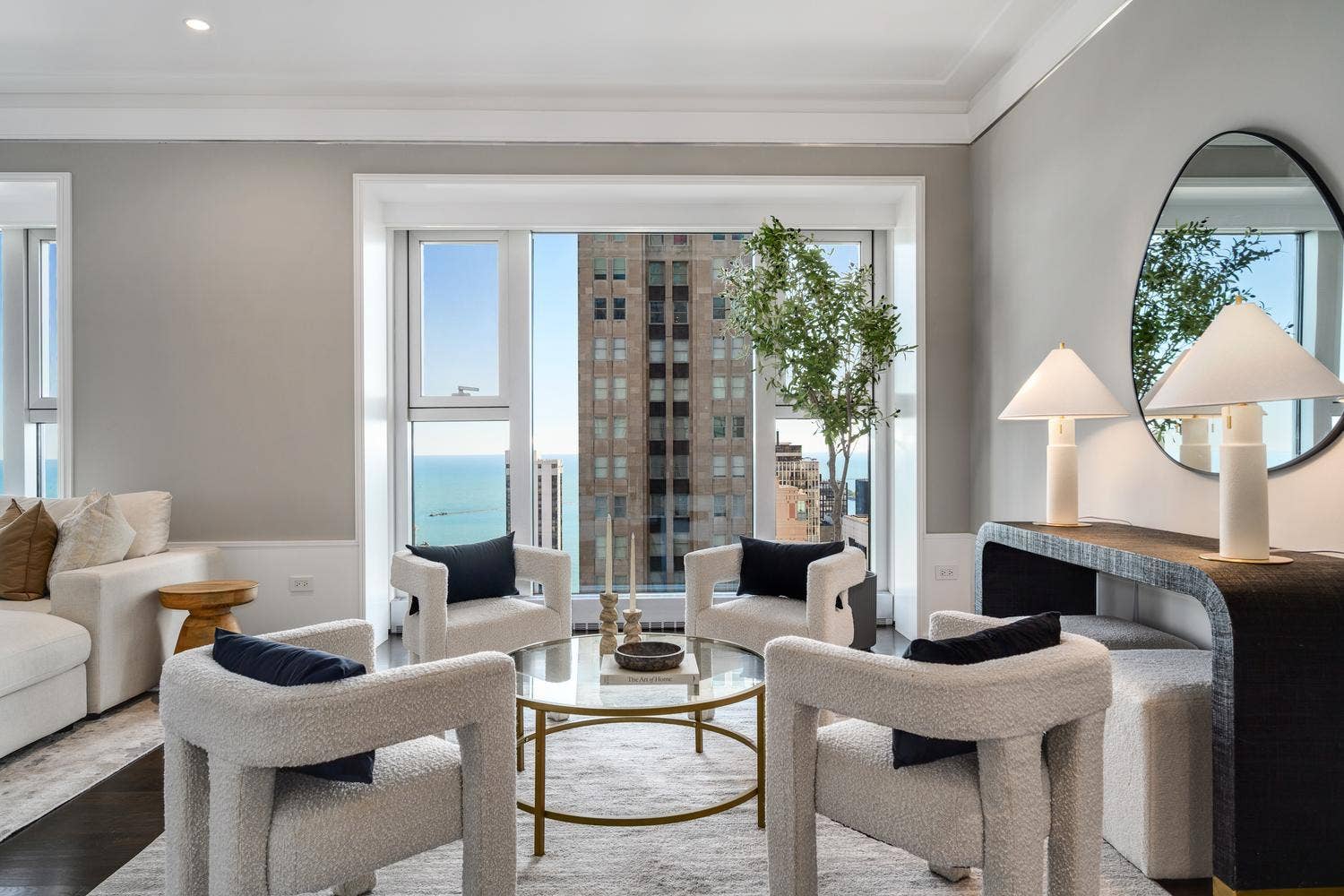 77 E WALTON Street, #24A, Chicago, IL 60611