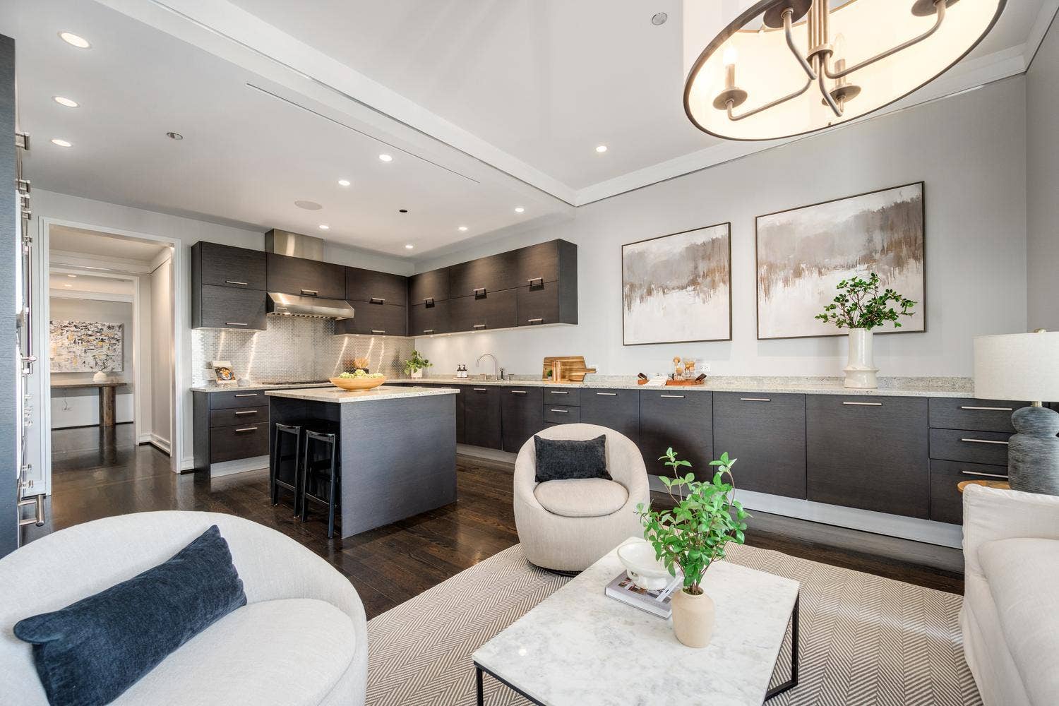77 E WALTON Street, #24A, Chicago, IL 60611