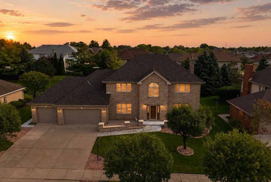 Property photo for 10433 Amber Lane, Orland Park, IL