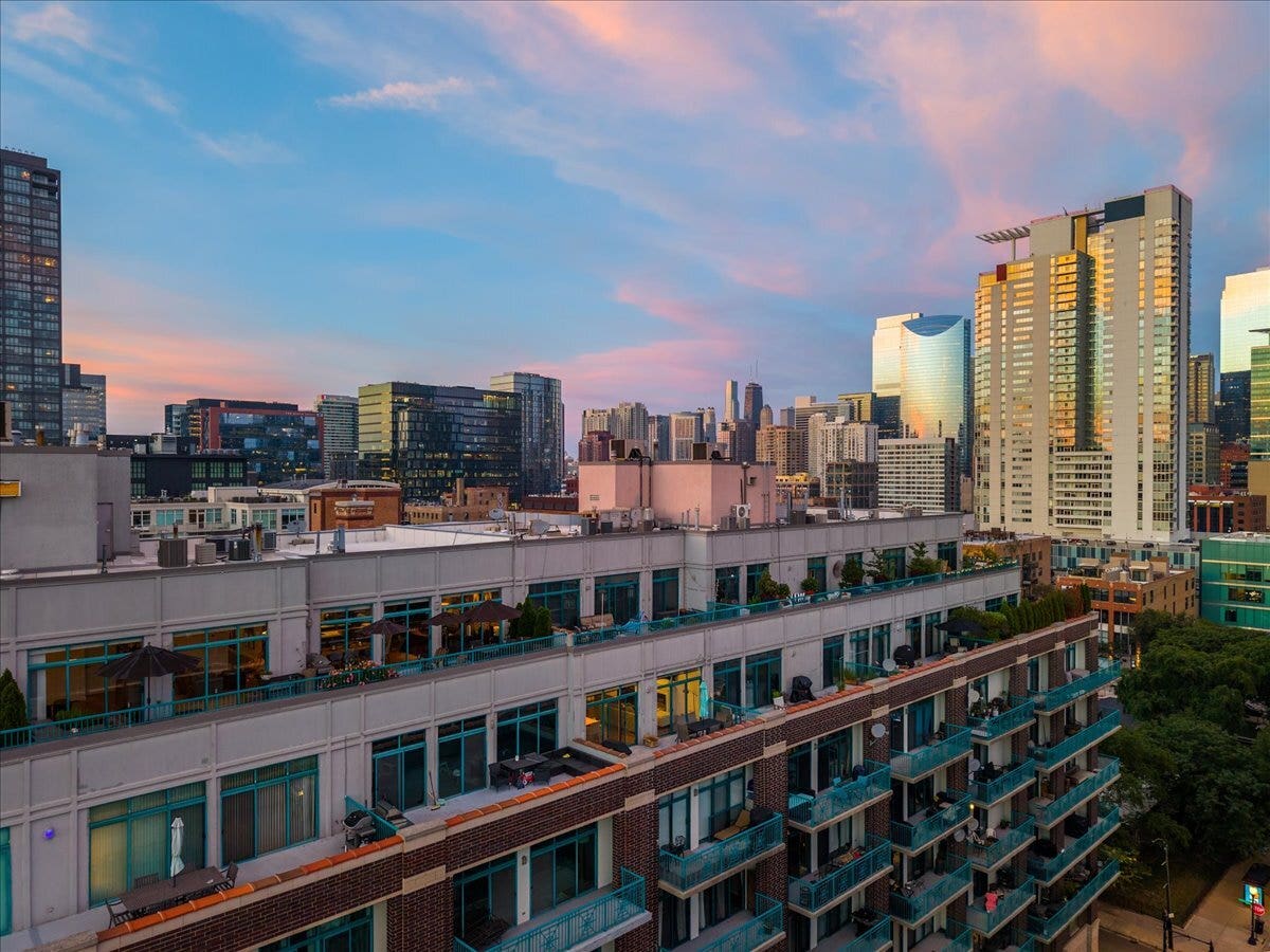 920 W MADISON Street, #1003W, Chicago, IL 60607 920 W MADISON Street, #1003W, Chicago, IL 60607