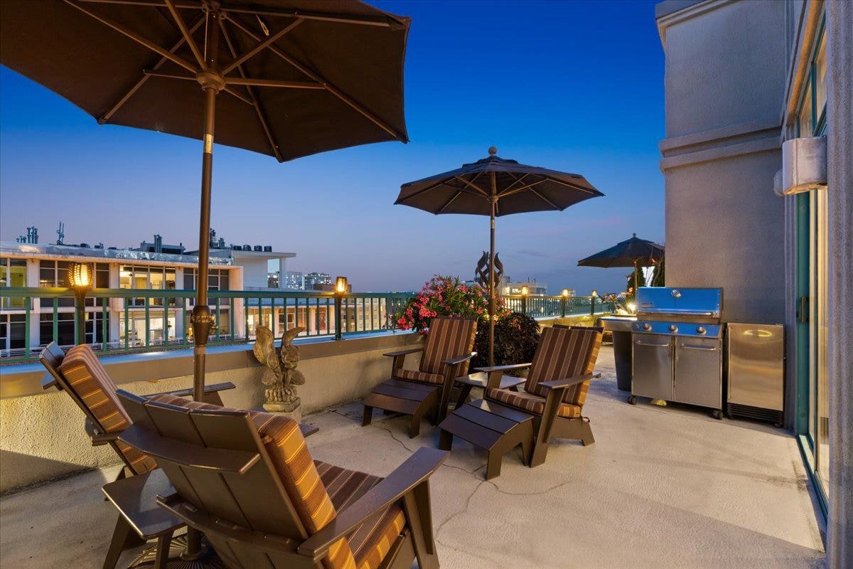 920 W MADISON Street, #1003W, Chicago, IL 60607 920 W MADISON Street, #1003W, Chicago, IL 60607
