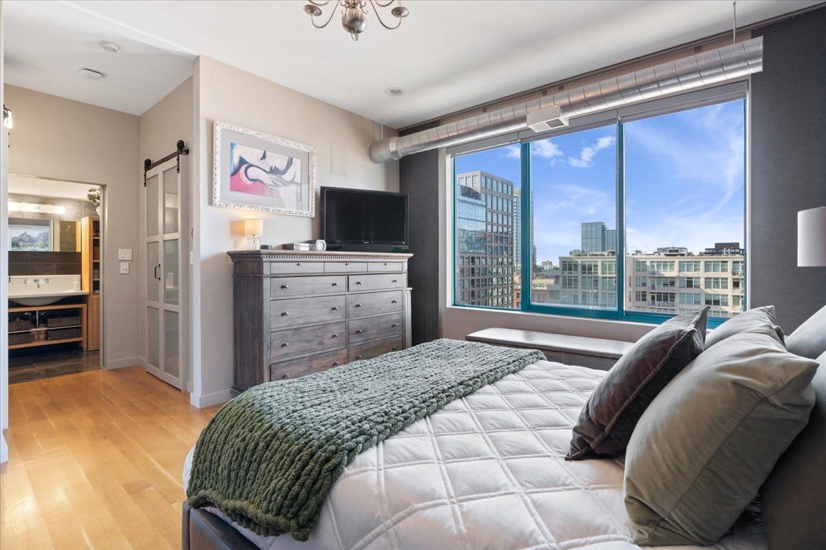 920 W MADISON Street, #1003W, Chicago, IL 60607 920 W MADISON Street, #1003W, Chicago, IL 60607
