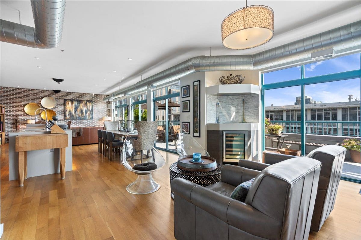 920 W MADISON Street, #1003W, Chicago, IL 60607 920 W MADISON Street, #1003W, Chicago, IL 60607