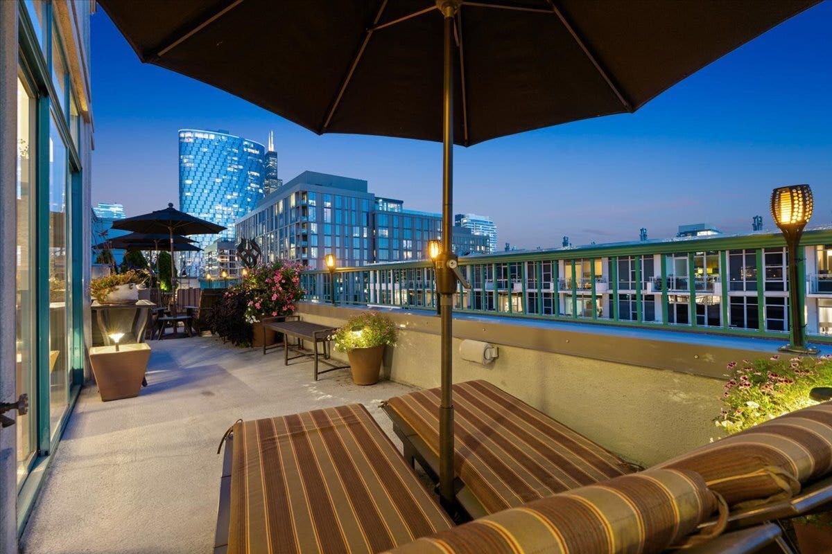 920 W MADISON Street, #1003W, Chicago, IL 60607 920 W MADISON Street, #1003W, Chicago, IL 60607
