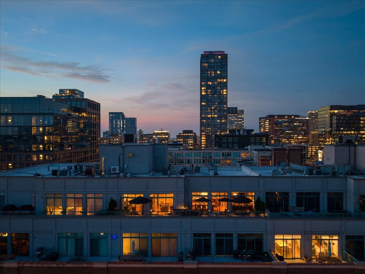 920 W MADISON Street, #1003W, Chicago, IL 60607 920 W MADISON Street, #1003W, Chicago, IL 60607