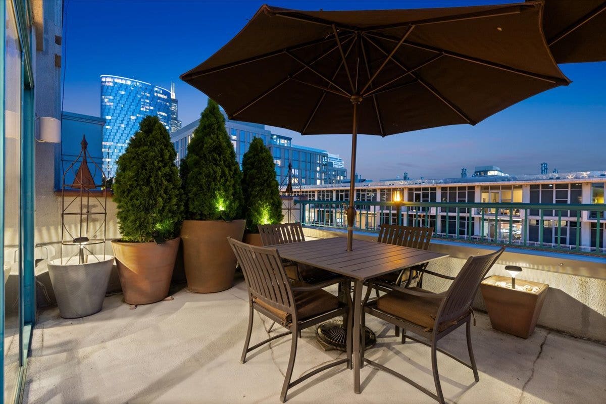 920 W MADISON Street, #1003W, Chicago, IL 60607 920 W MADISON Street, #1003W, Chicago, IL 60607
