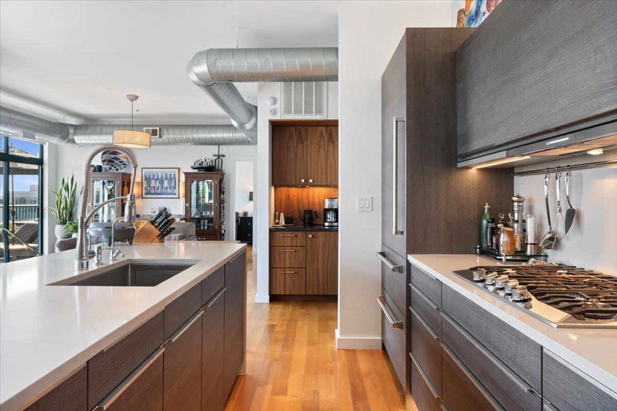 920 W MADISON Street, #1003W, Chicago, IL 60607 920 W MADISON Street, #1003W, Chicago, IL 60607