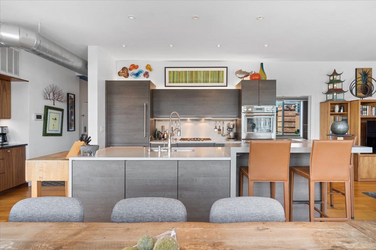 920 W MADISON Street, #1003W, Chicago, IL 60607 920 W MADISON Street, #1003W, Chicago, IL 60607