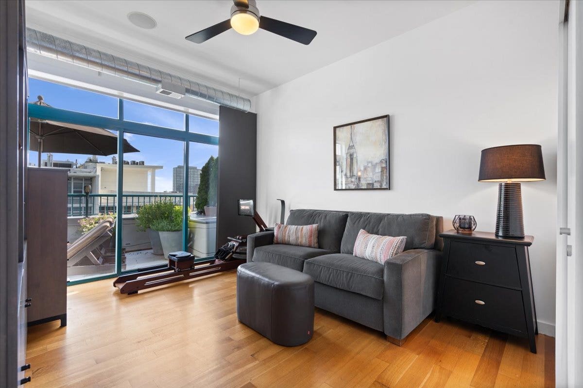 920 W MADISON Street, #1003W, Chicago, IL 60607 920 W MADISON Street, #1003W, Chicago, IL 60607